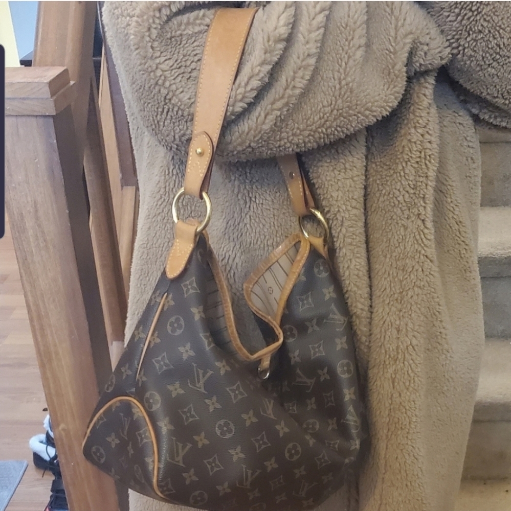 SOLD! Louis Vuitton Delightful PM